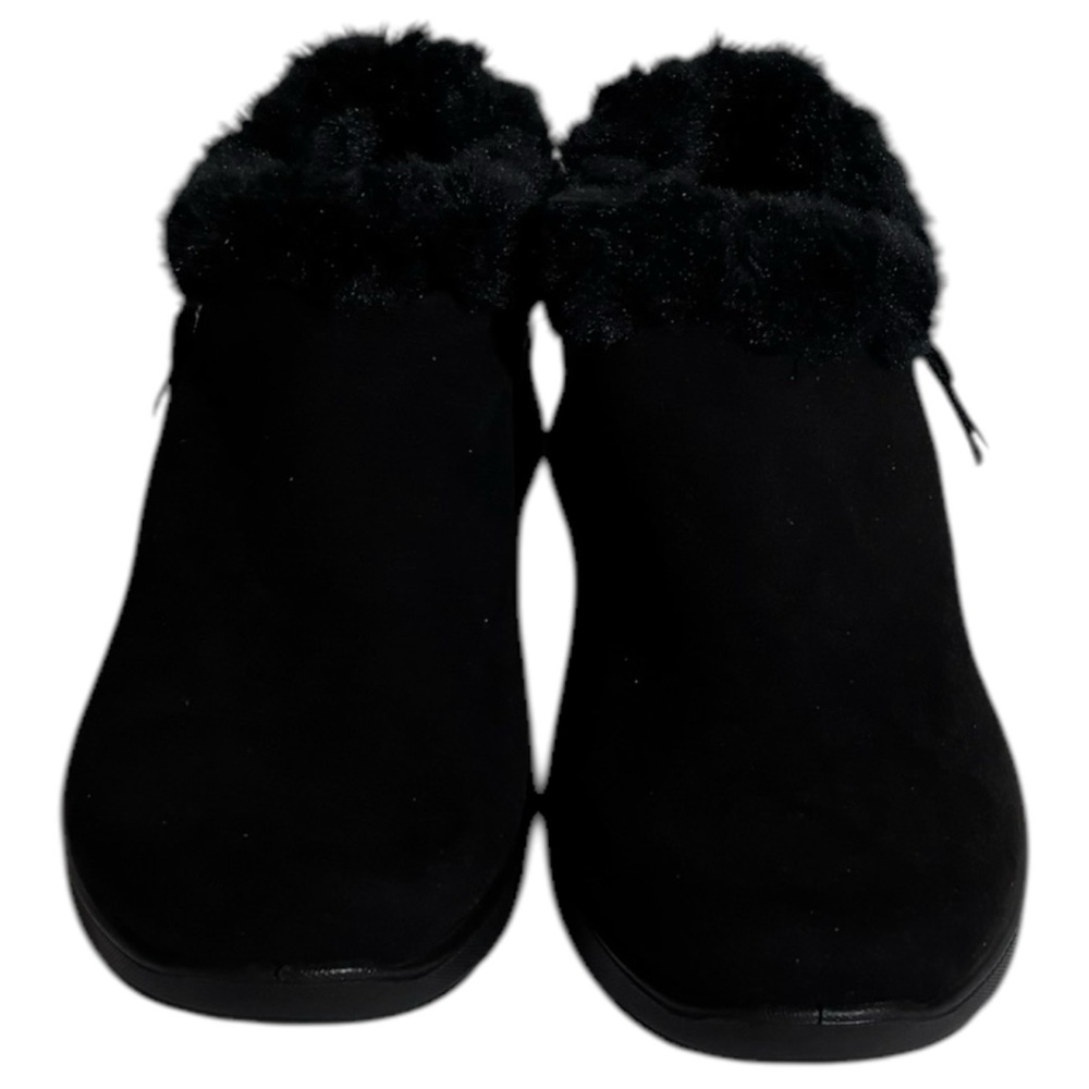 B Zees Black Comfortable Faux Fur Trimmed Shoes 11M - Picture 2 of 5